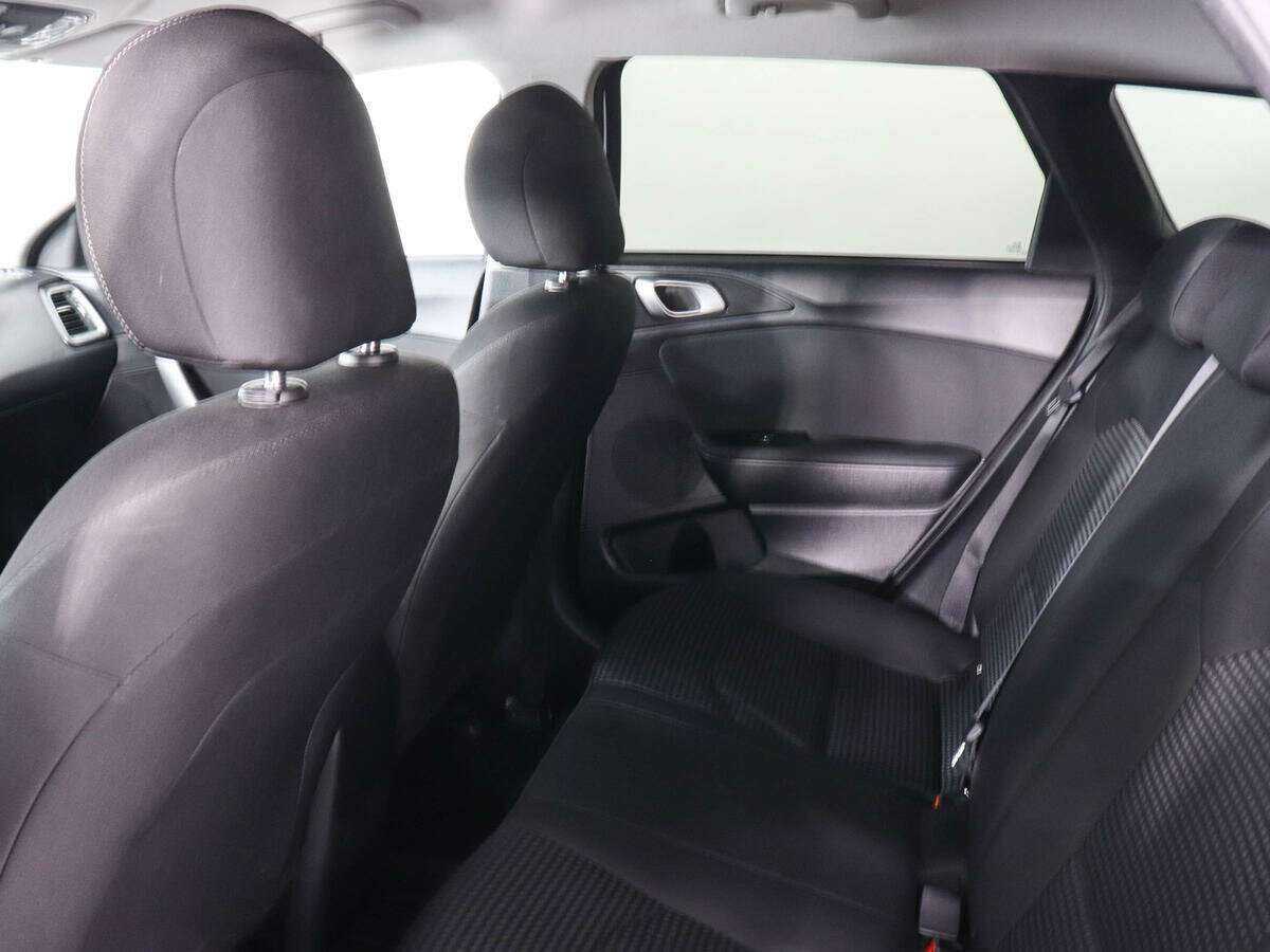 Kia Ceed с пробегом — 2019 год. Фото: #11