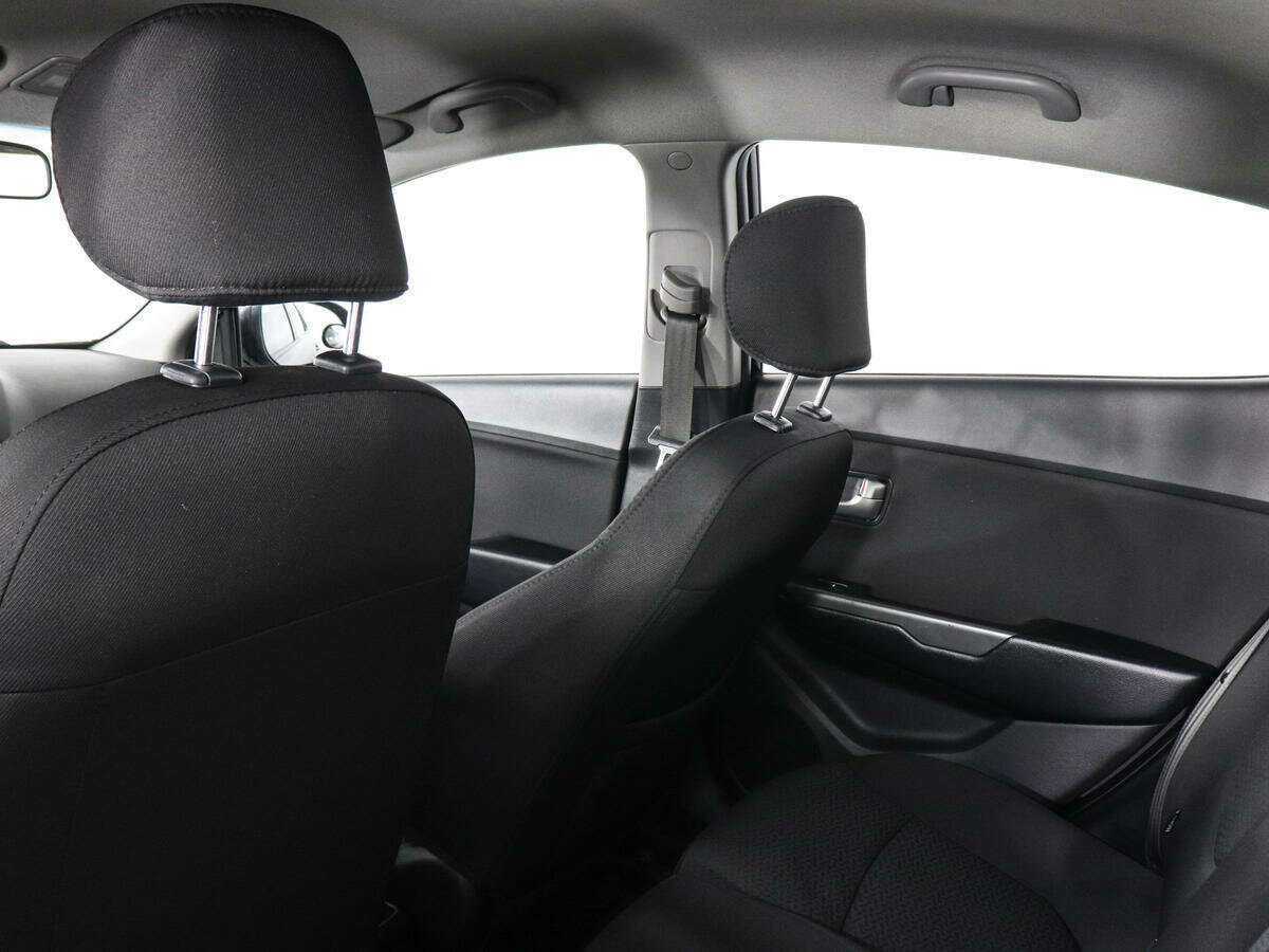 Kia Rio с пробегом — 2014 год. Фото: #11