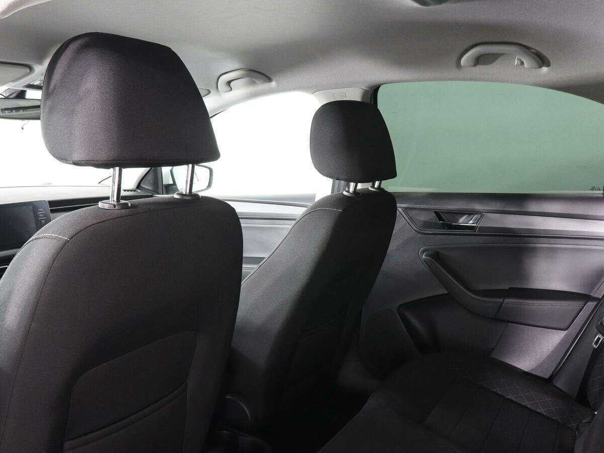 Skoda Rapid с пробегом — 2022 год. Фото: #10
