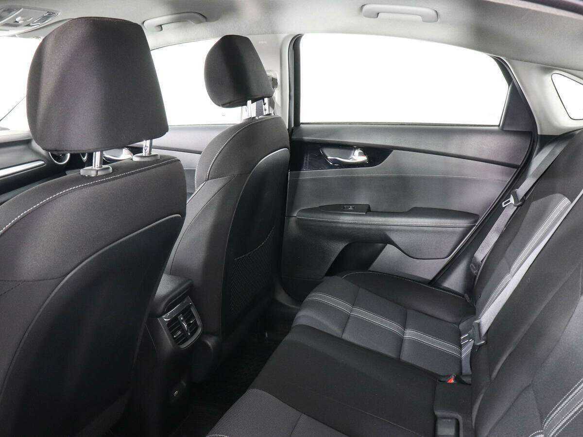 Kia Cerato с пробегом — 2021 год. Фото: #10