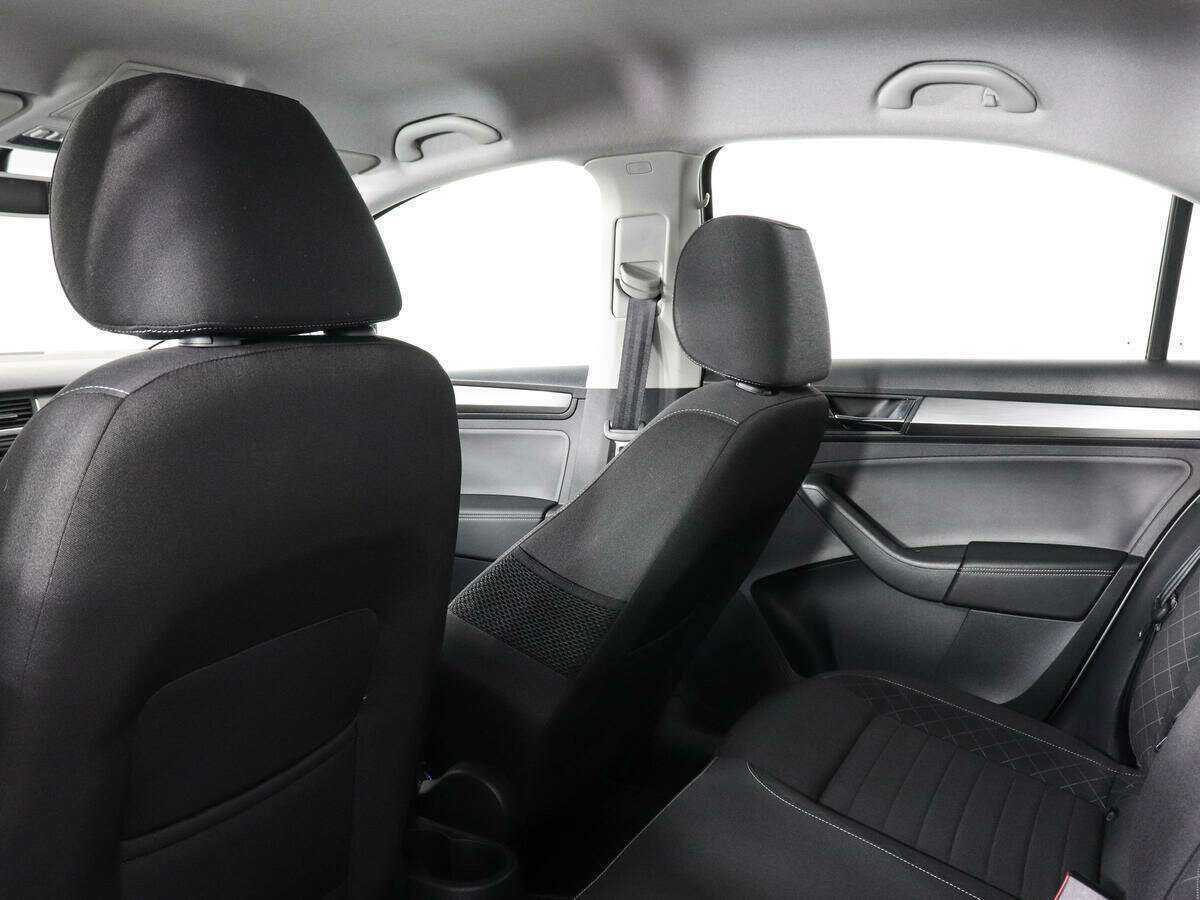 Skoda Rapid с пробегом — 2019 год. Фото: #10