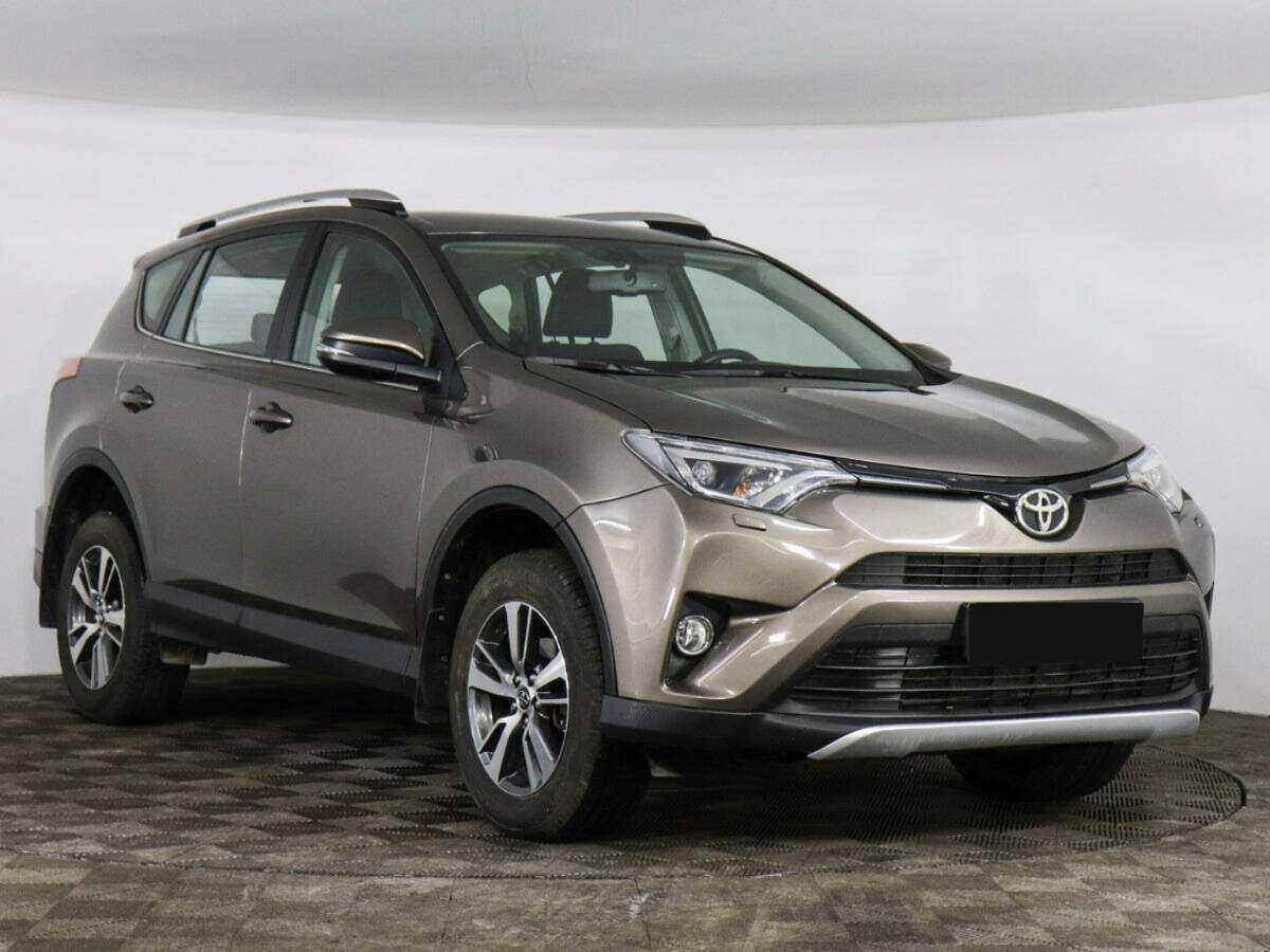 Toyota RAV4 с пробегом — 2019 год. Фото: #2