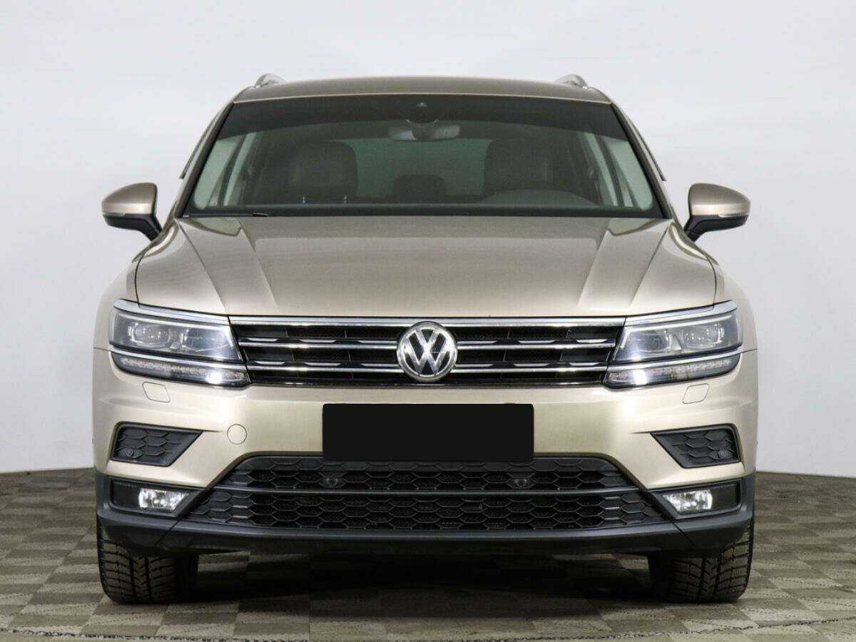 Volkswagen Tiguan с пробегом — 2018 год. Фото: #1