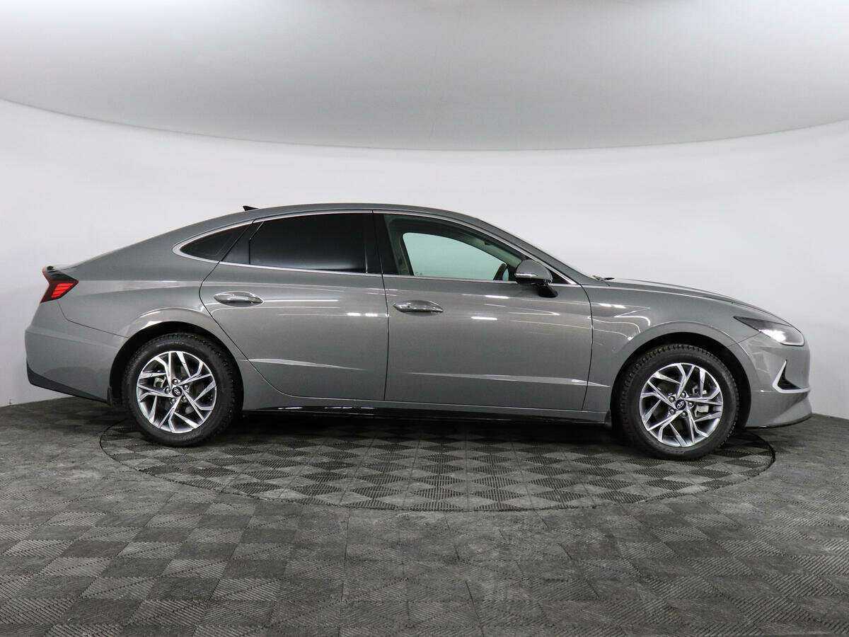 Hyundai Sonata с пробегом — 2020 год. Фото: #3