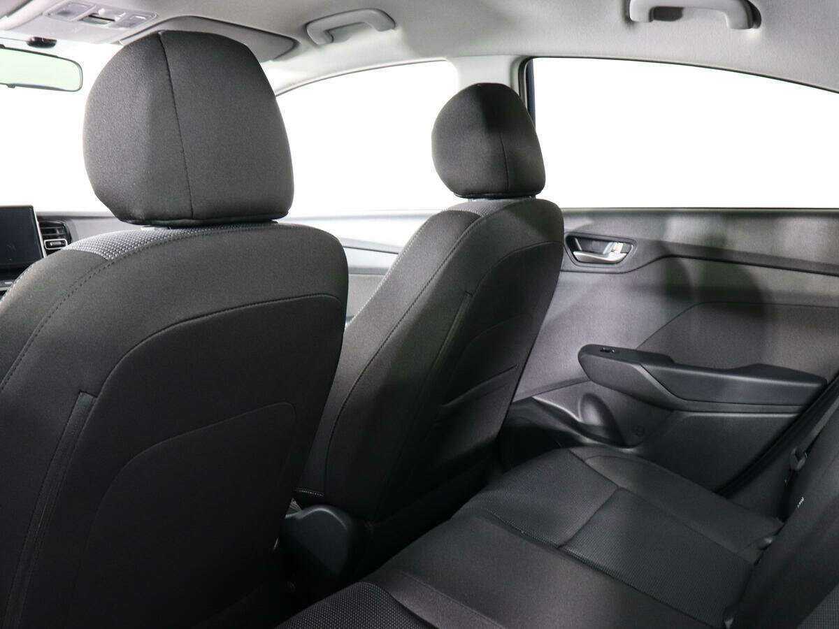 Hyundai Solaris с пробегом — 2021 год. Фото: #11