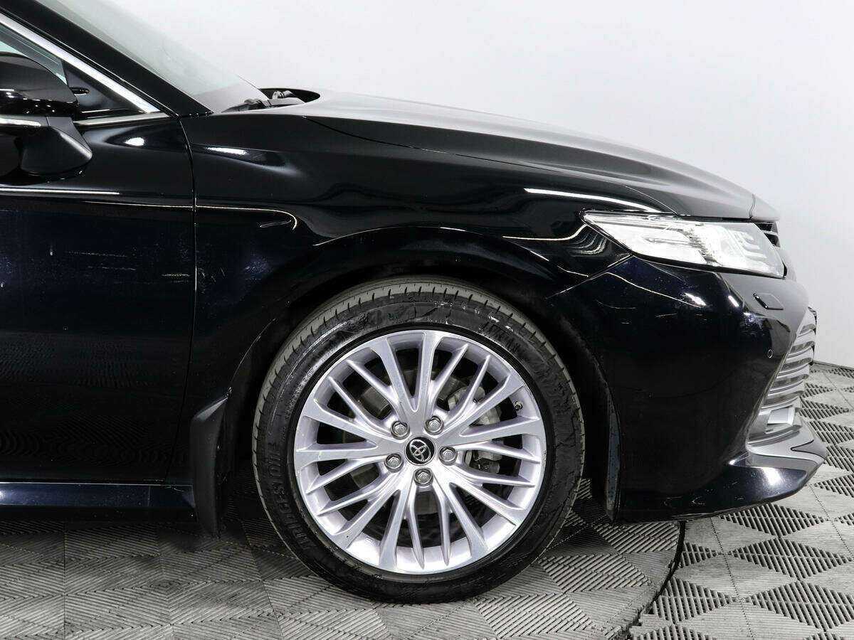 Toyota Camry с пробегом — 2018 год. Фото: #12
