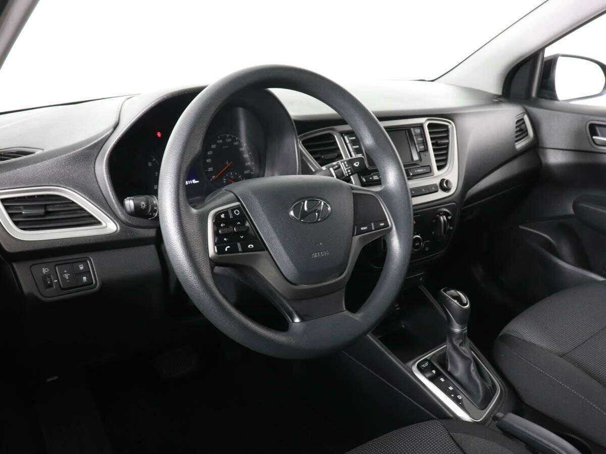 Hyundai Solaris с пробегом — 2021 год. Фото: #7