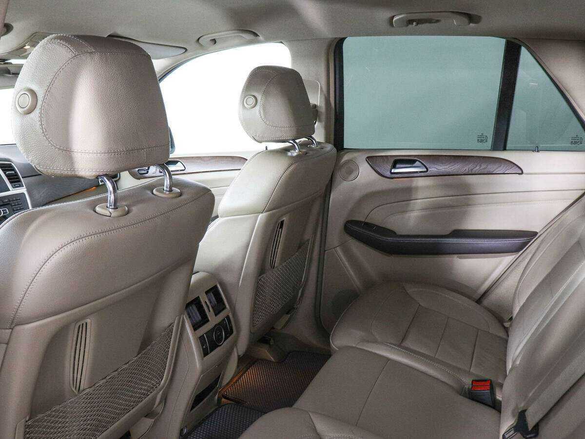 Mercedes-Benz M-Класс с пробегом — 2013 год. Фото: #7