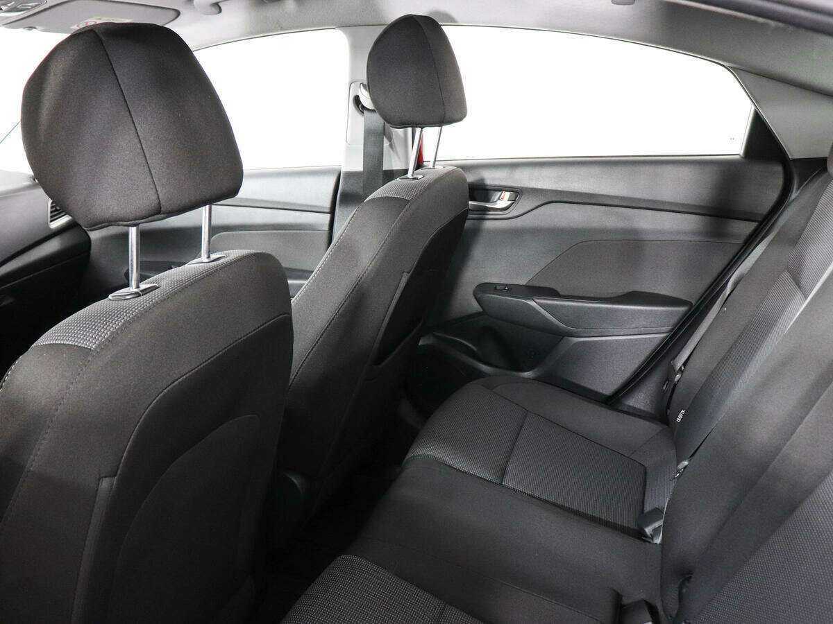 Hyundai Solaris с пробегом — 2019 год. Фото: #7