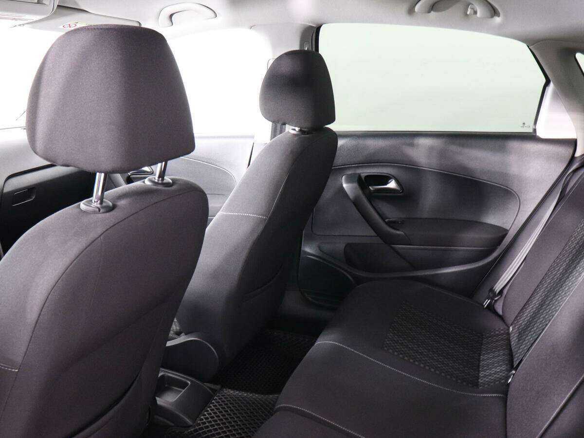 Volkswagen Polo с пробегом — 2019 год. Фото: #10