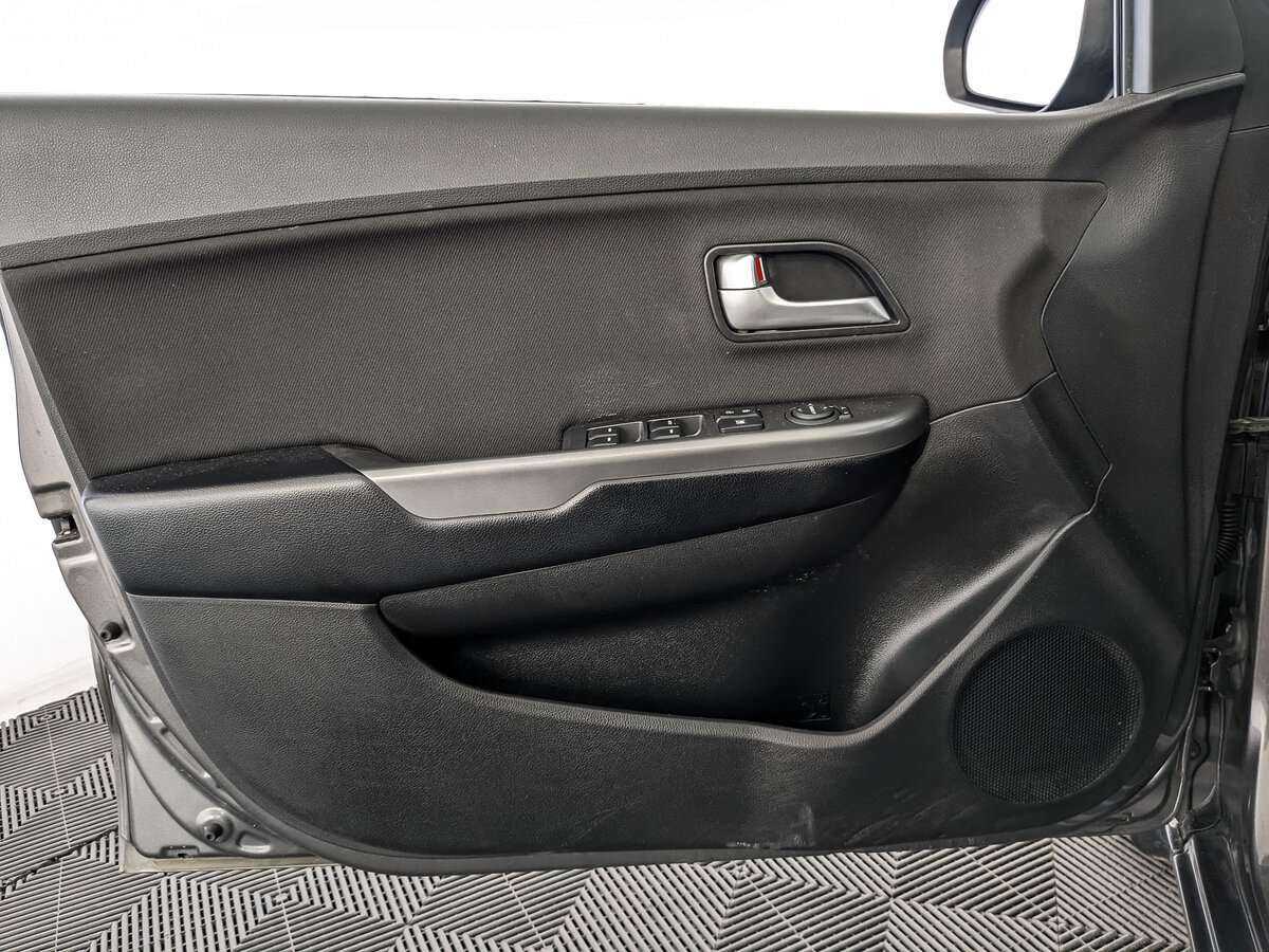 Kia Rio с пробегом — 2016 год. Фото: #15