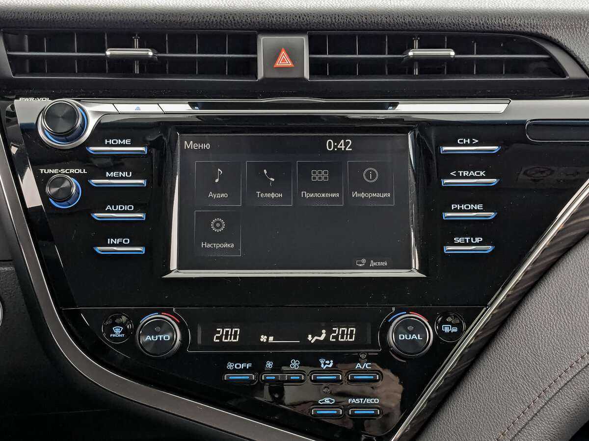 Toyota Camry с пробегом — 2018 год. Фото: #12