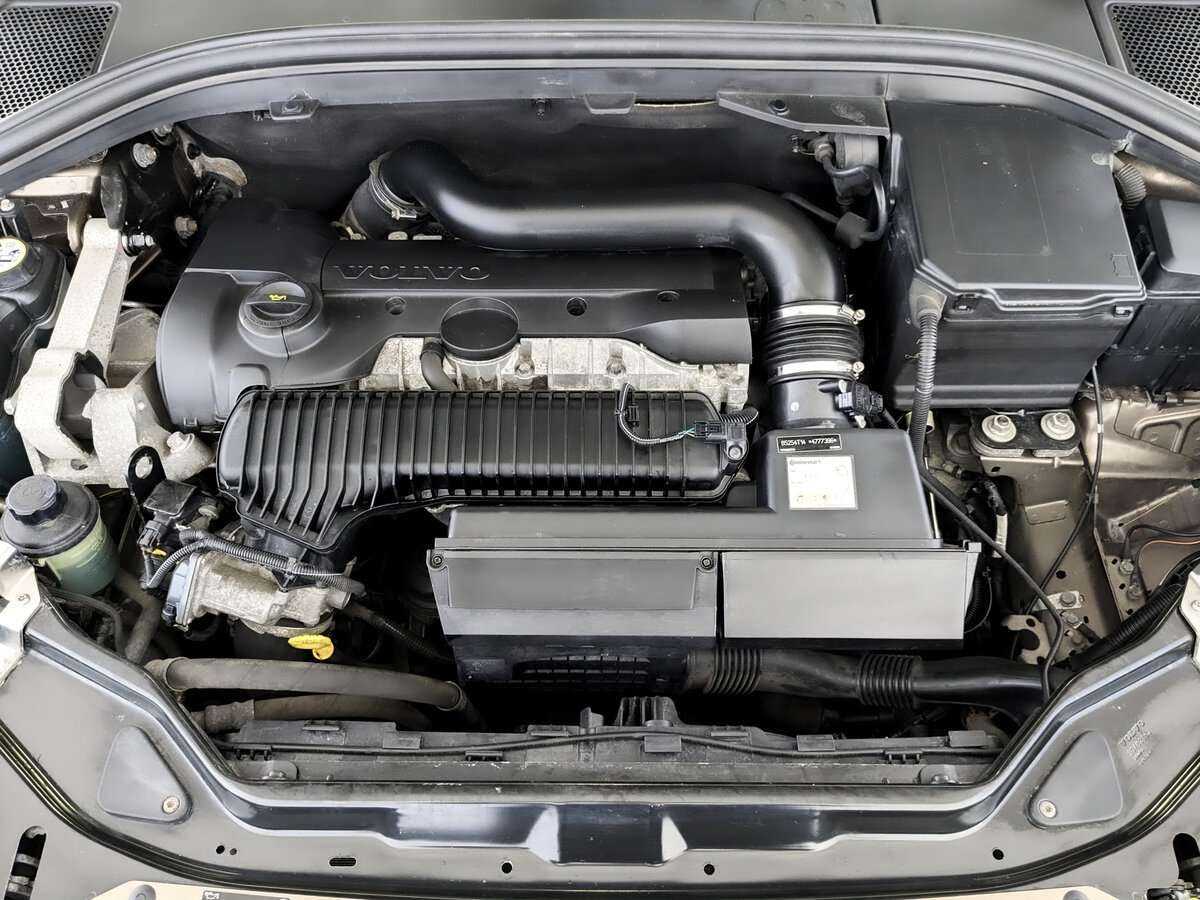 Volvo XC60 с пробегом — 2015 год. Фото: #8