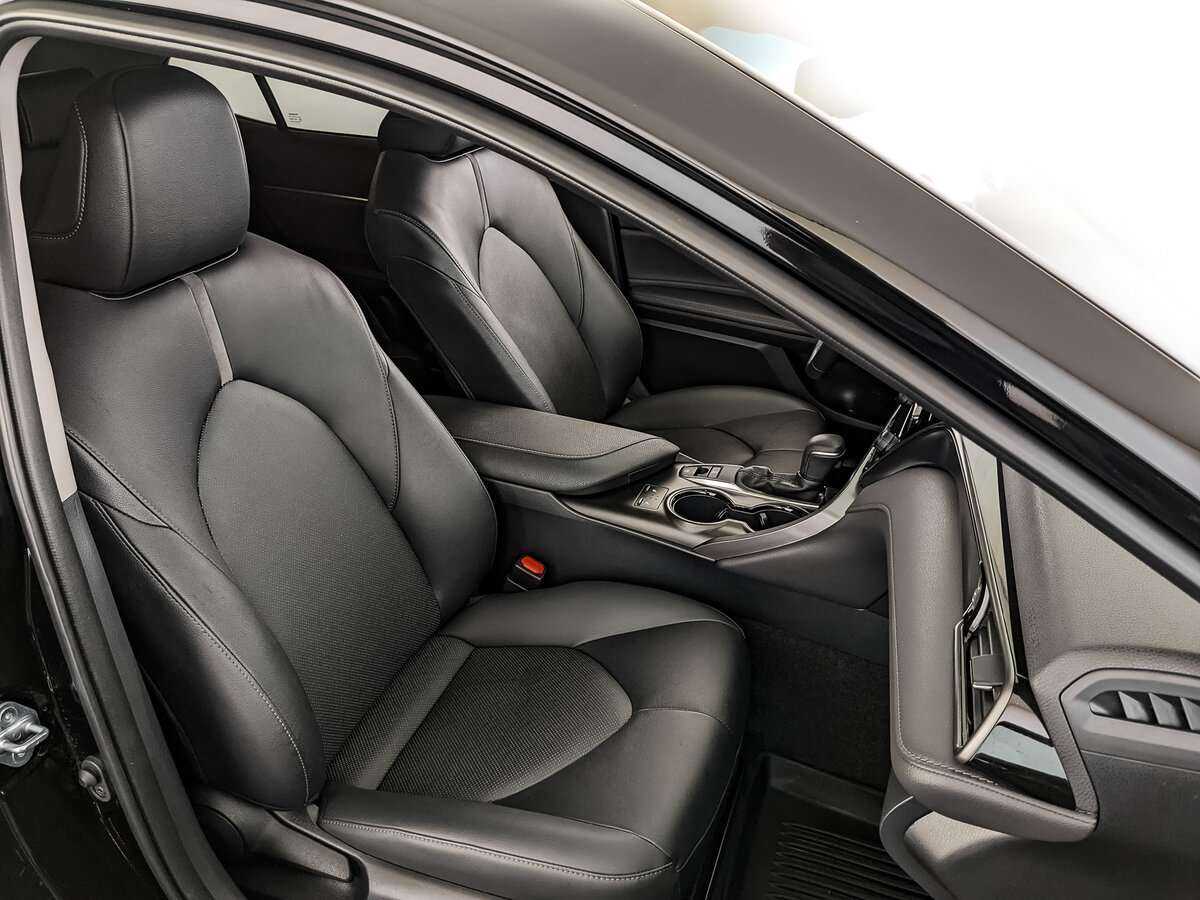 Toyota Camry с пробегом — 2022 год. Фото: #19