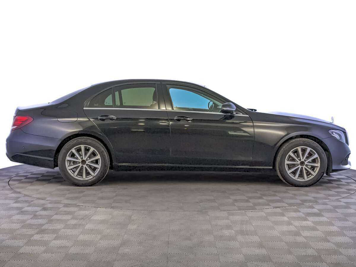Mercedes-Benz E-Класс с пробегом — 2018 год. Фото: #3