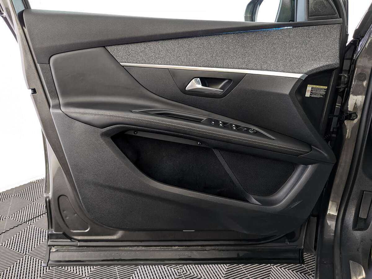 Peugeot 3008 с пробегом — 2018 год. Фото: #13