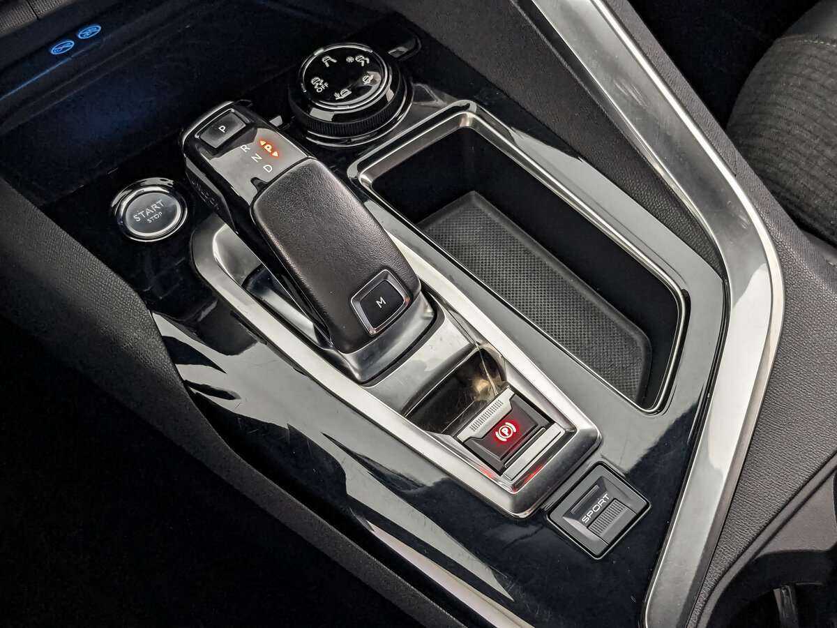 Peugeot 3008 с пробегом — 2018 год. Фото: #20