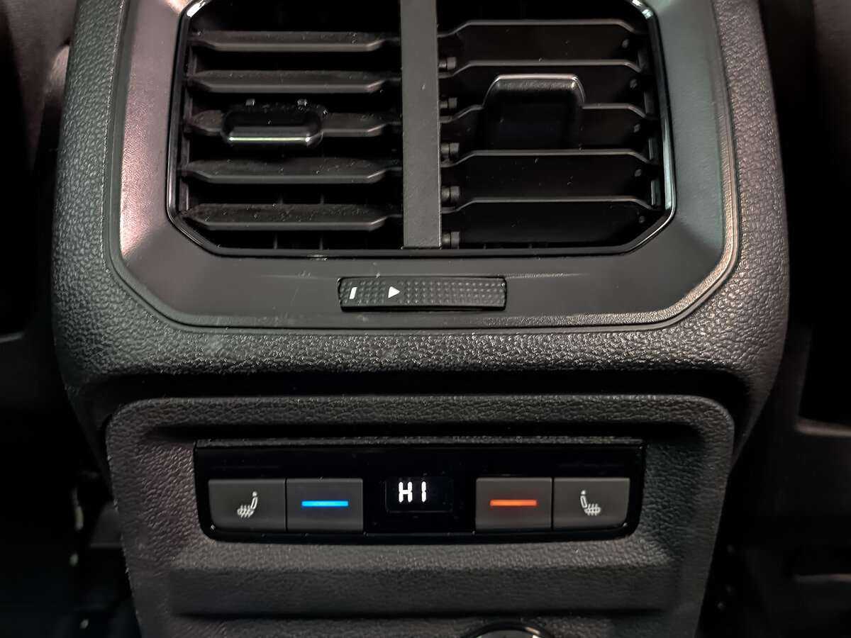 Volkswagen Tiguan с пробегом — 2021 год. Фото: #25