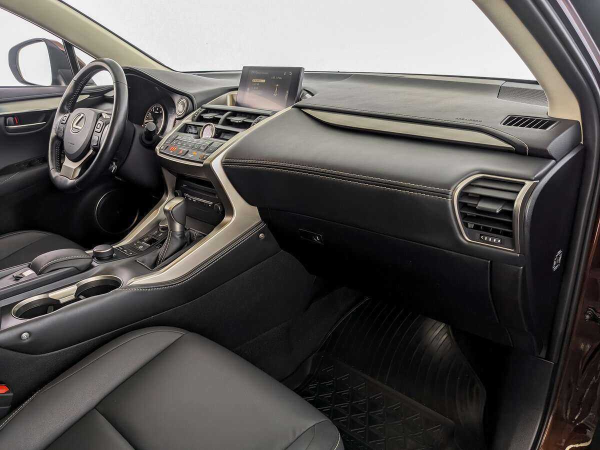 Lexus NX с пробегом — 2017 год. Фото: #8