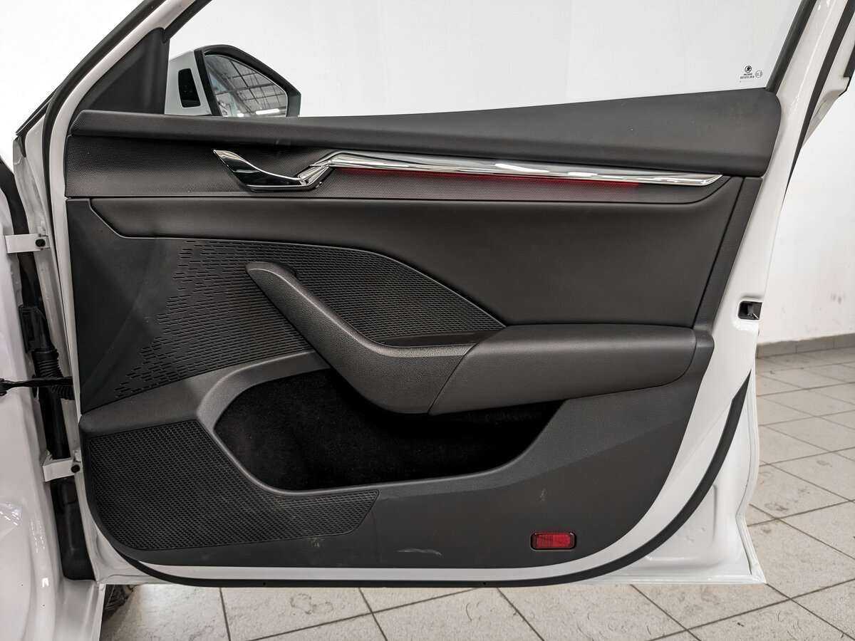 Skoda Octavia с пробегом — 2021 год. Фото: #18