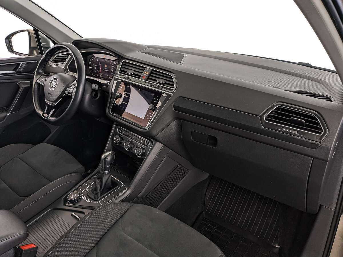 Volkswagen Tiguan с пробегом — 2018 год. Фото: #8