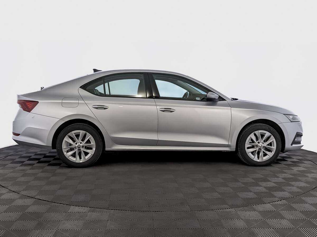 Skoda Octavia с пробегом — 2021 год. Фото: #3