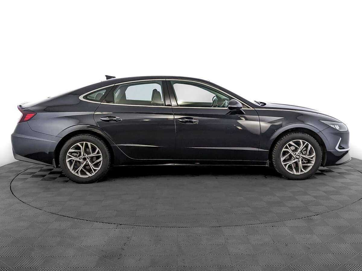 Hyundai Sonata с пробегом — 2021 год. Фото: #3
