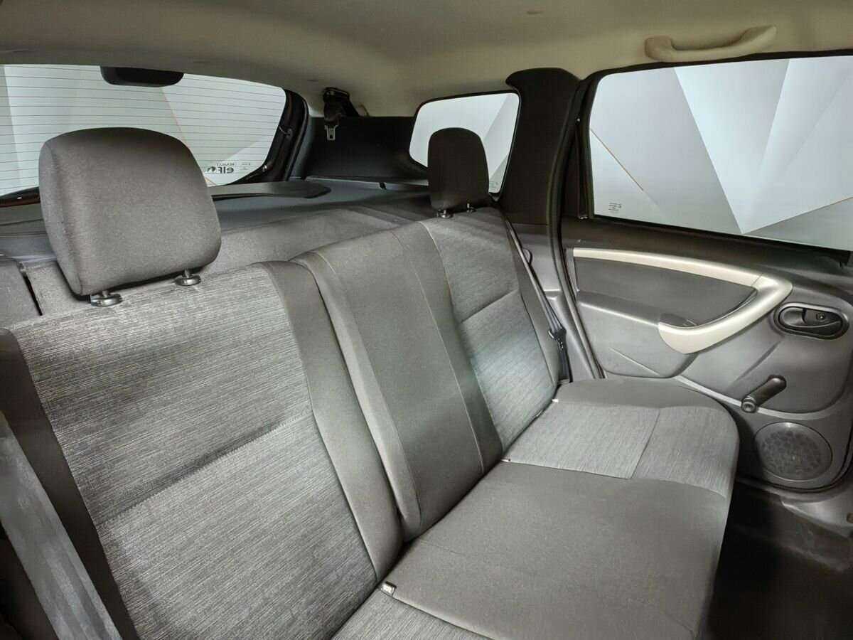 Renault Duster с пробегом — 2014 год. Фото: #11