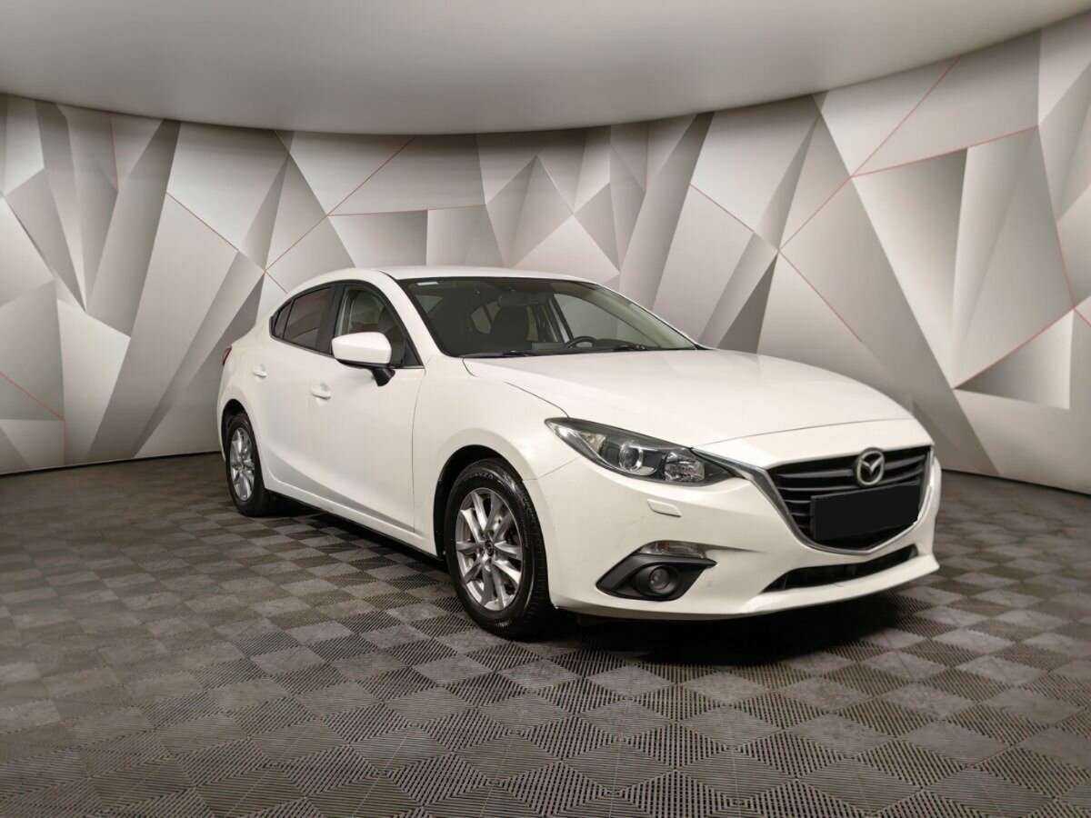 Mazda 3 с пробегом — 2014 год. Фото: #2