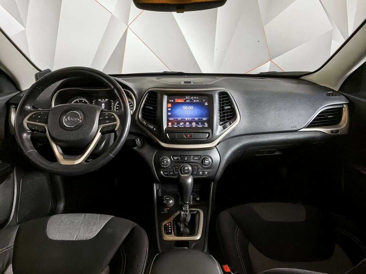 Jeep Cherokee с пробегом — 2014 год. Фото: #9