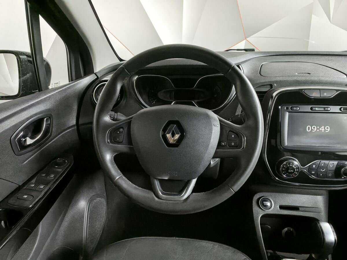 Renault Kaptur с пробегом — 2017 год. Фото: #12