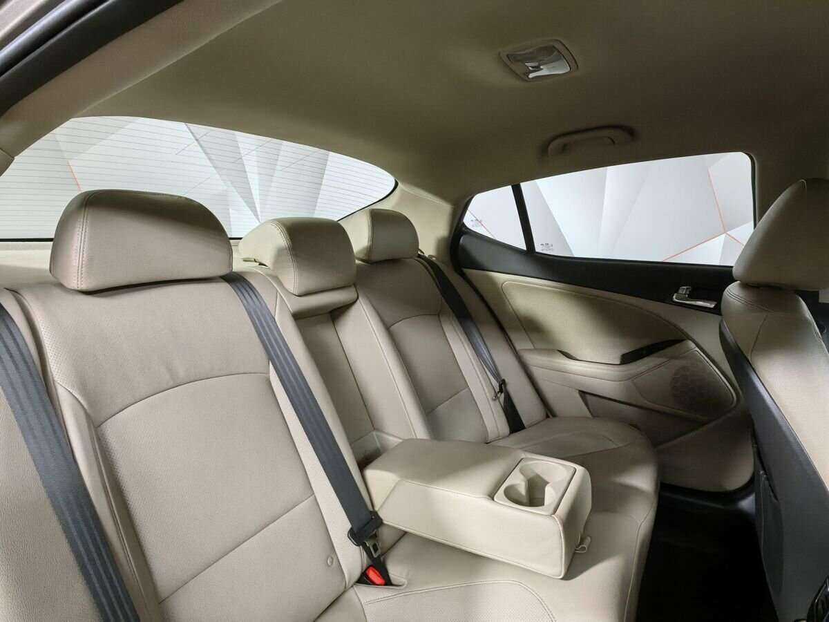 Kia Optima с пробегом — 2014 год. Фото: #12