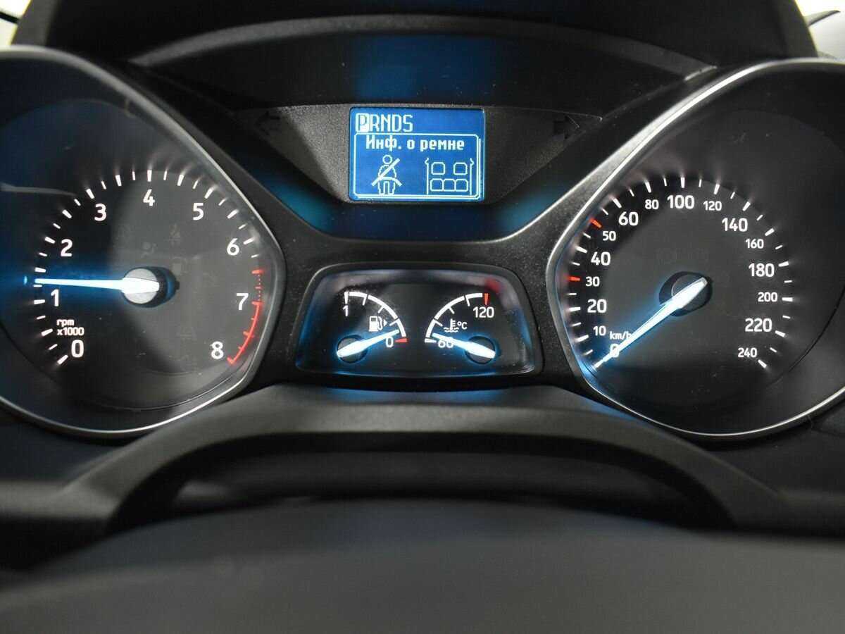 Ford Kuga с пробегом — 2017 год. Фото: #11