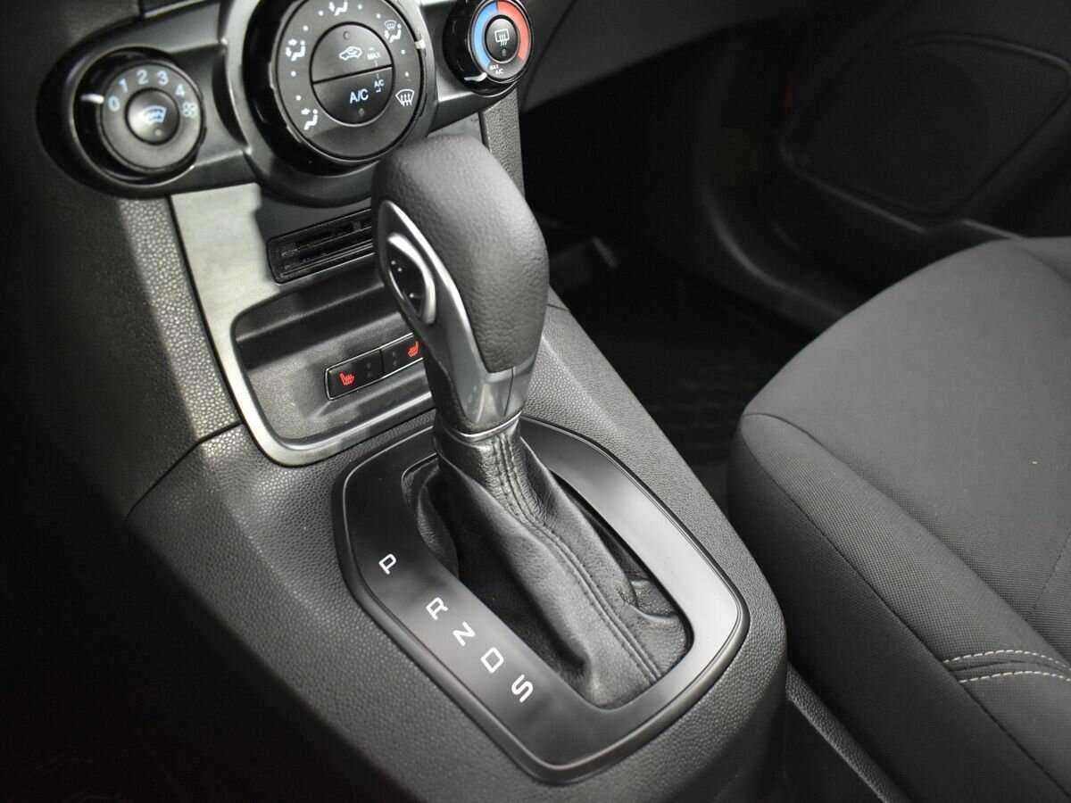Ford Fiesta с пробегом — 2019 год. Фото: #11