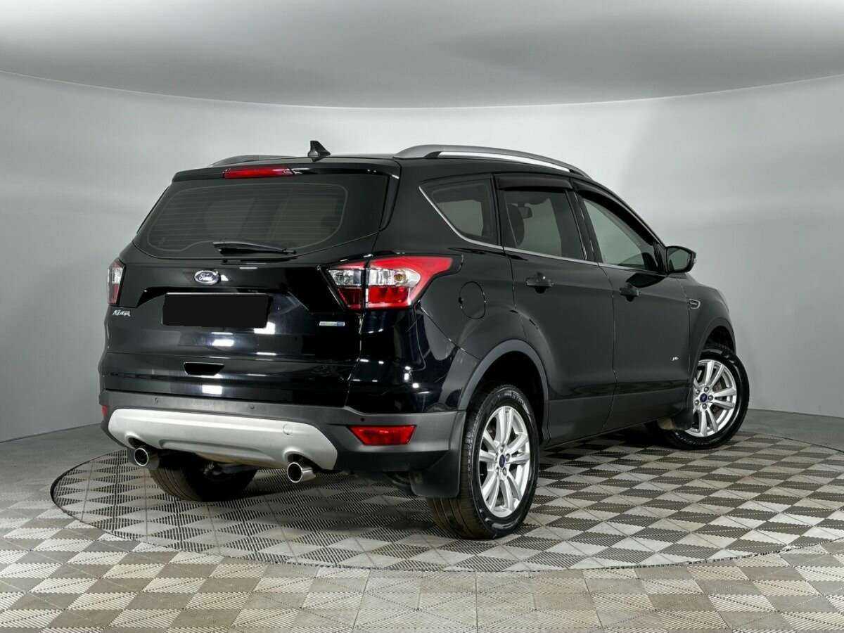 Ford Kuga с пробегом — 2018 год. Фото: #1