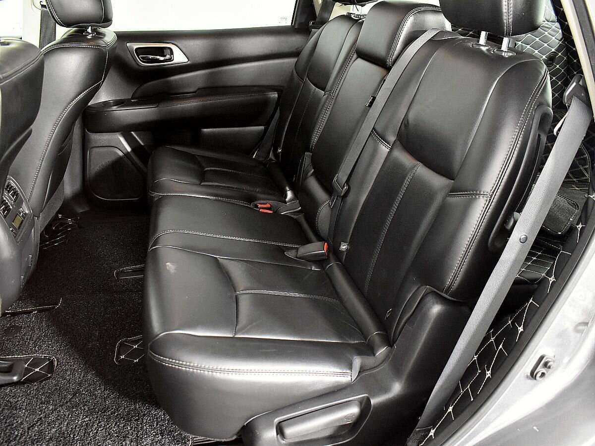 Nissan Pathfinder с пробегом — 2015 год. Фото: #12