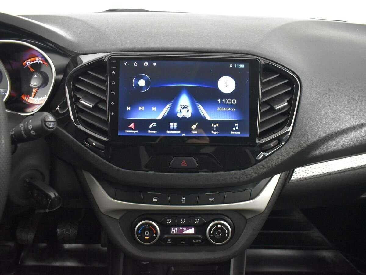 Lada (ВАЗ) Vesta с пробегом — 2019 год. Фото: #11