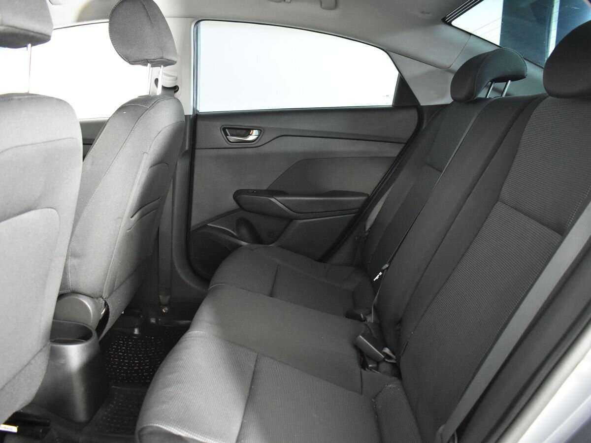 Hyundai Solaris с пробегом — 2017 год. Фото: #13