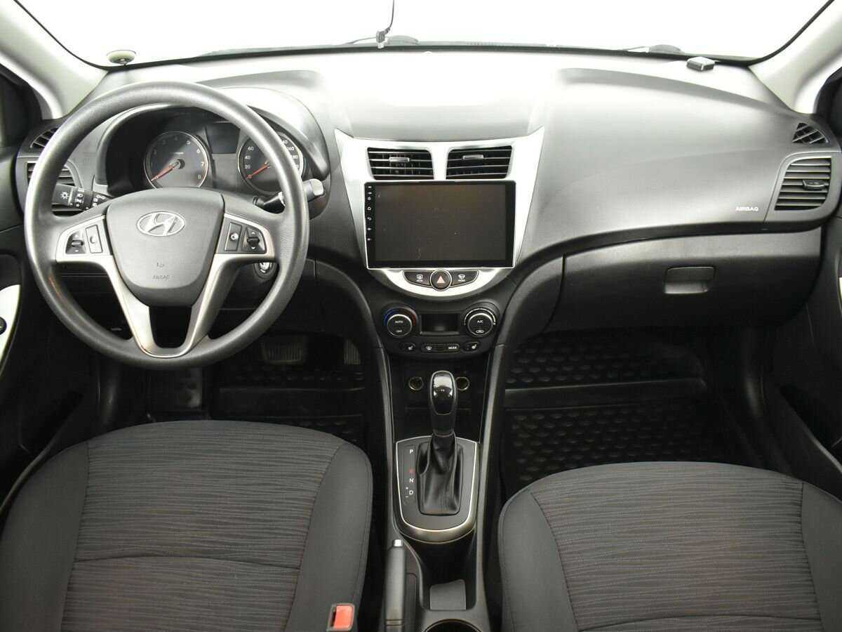 Hyundai Solaris с пробегом — 2016 год. Фото: #8