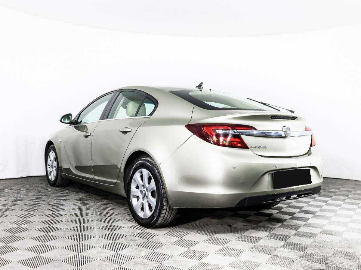 Opel Insignia с пробегом — 2014 год. Фото: #6