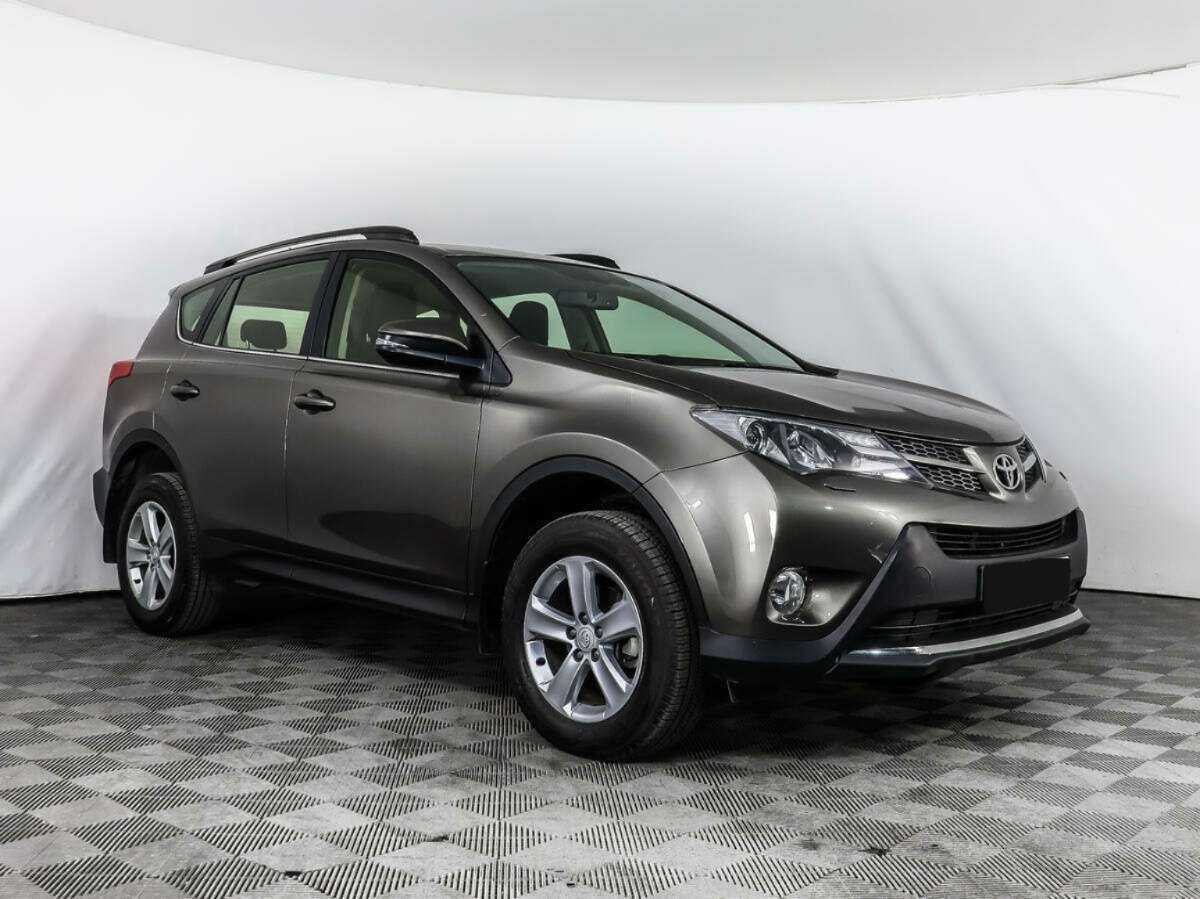 Toyota RAV4 с пробегом — 2013 год. Фото: #2