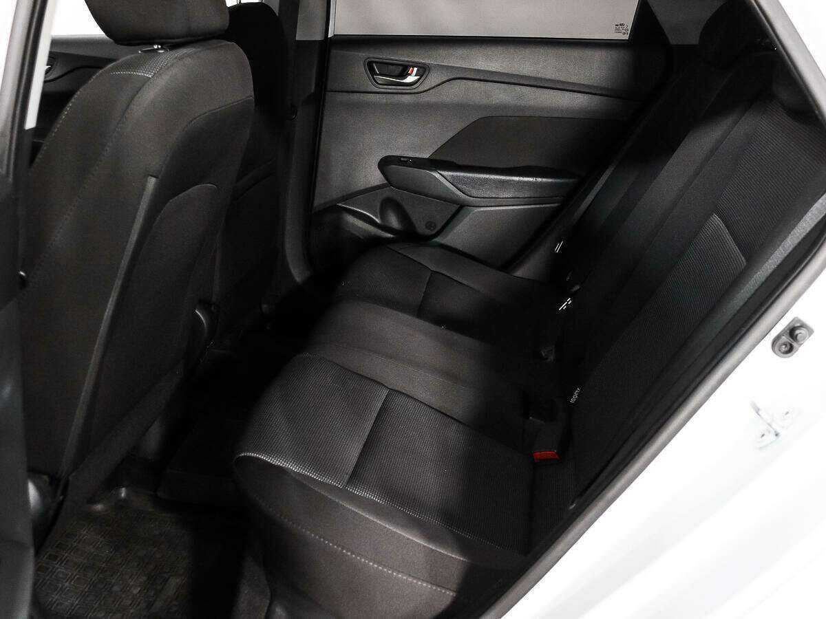 Hyundai Solaris с пробегом — 2019 год. Фото: #7