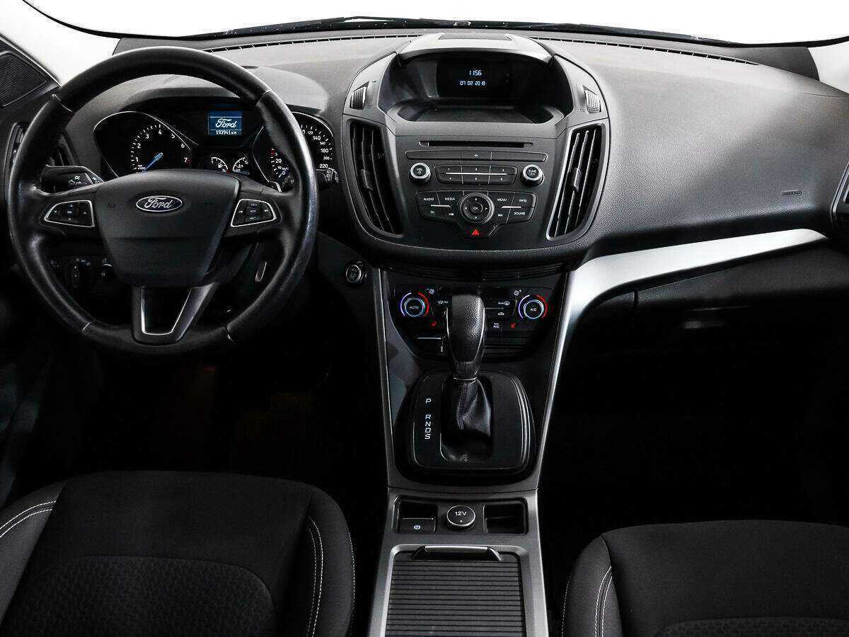 Ford Kuga с пробегом — 2017 год. Фото: #12