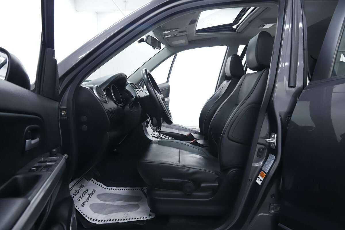 Suzuki Grand Vitara с пробегом — 2012 год. Фото: #7