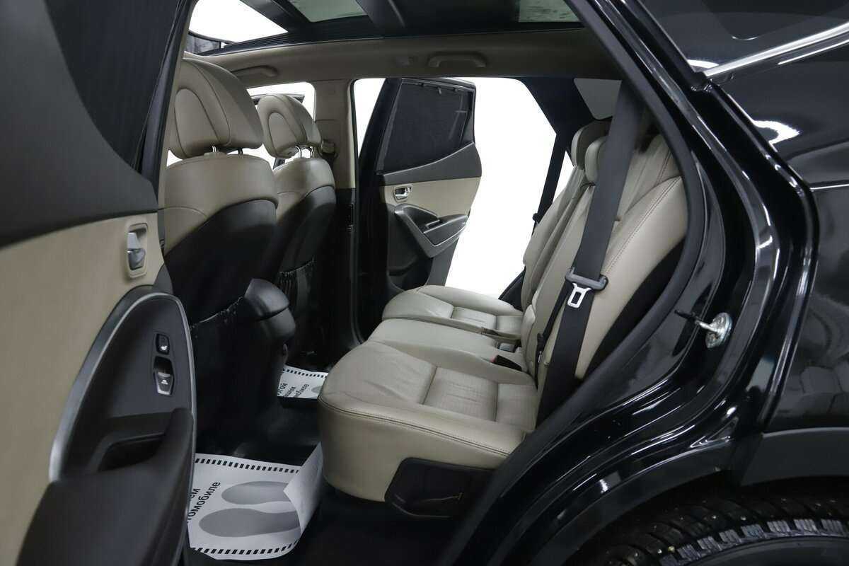 Hyundai Santa Fe с пробегом — 2015 год. Фото: #22