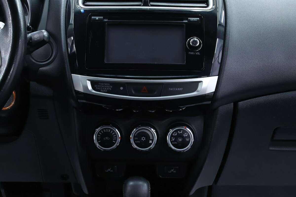 Mitsubishi ASX с пробегом — 2015 год. Фото: #11
