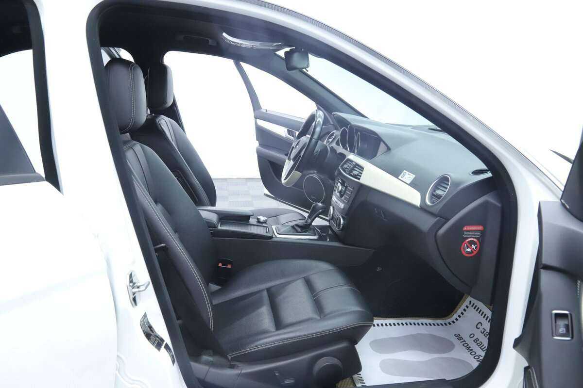 Mercedes-Benz C-Класс с пробегом — 2014 год. Фото: #12