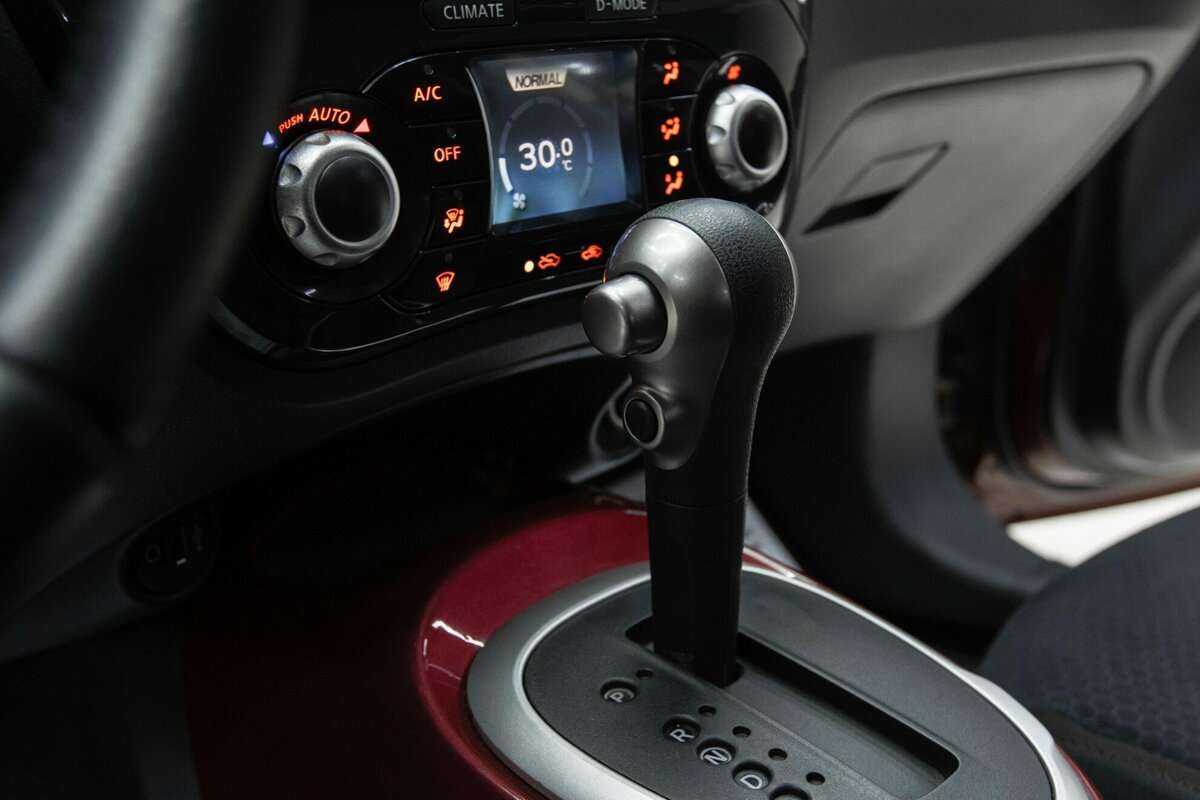 Nissan Juke с пробегом — 2012 год. Фото: #11