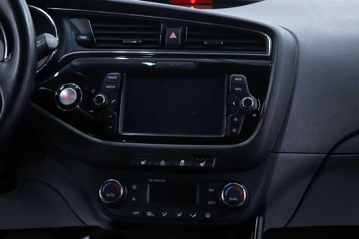 Kia Ceed с пробегом — 2015 год. Фото: #12