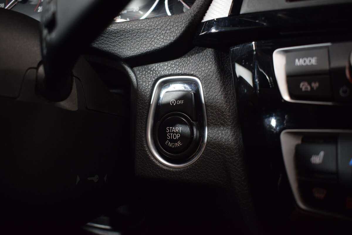 BMW 3 серии с пробегом — 2018 год. Фото: #18